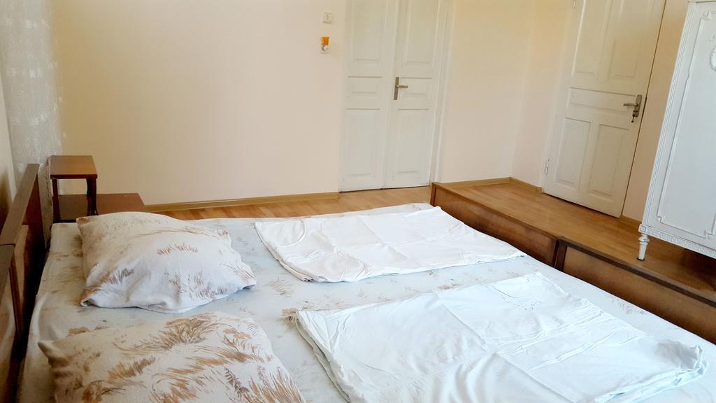 באטומי Medea'S Guest House מראה חיצוני תמונה
